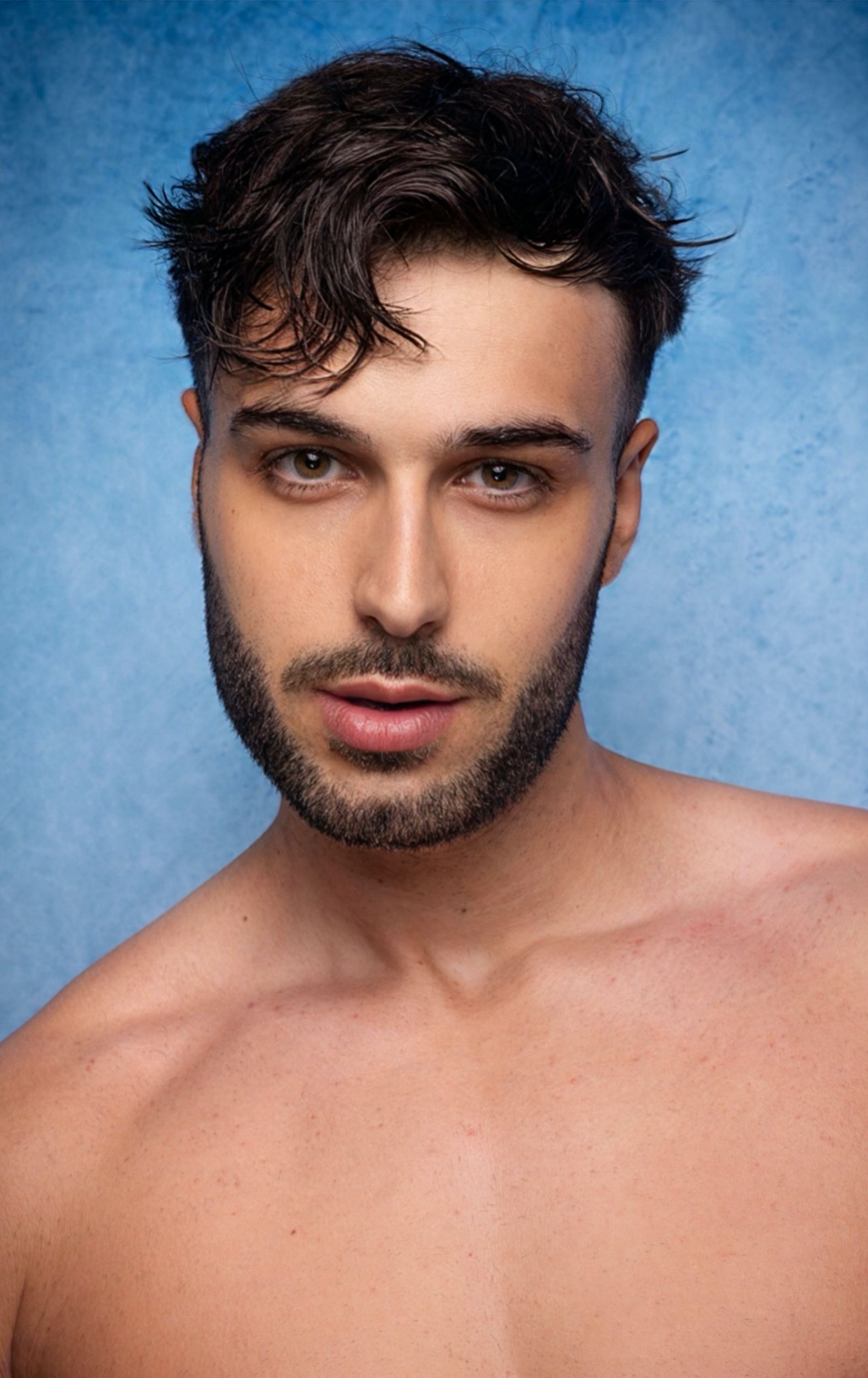 Endika, el joven de Basauri que aspira a convertirse en Míster RNB España este sábado