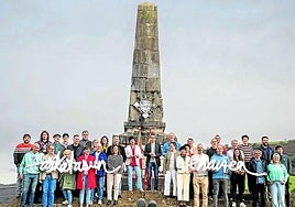 Cargos electos de EH Bildu han acudido a un acto en Amaiur, símbolo de la resistencia del Reino de Navarra.