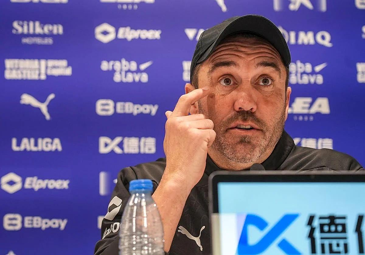 Coudet establece la doble punta en el Alavés: «Mis equipos juegan así»