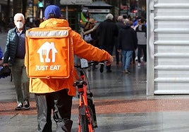 1.400 euros en raciones del mismo plato vietnamita: así es el pedido más caro de la historia de Just Eat en España