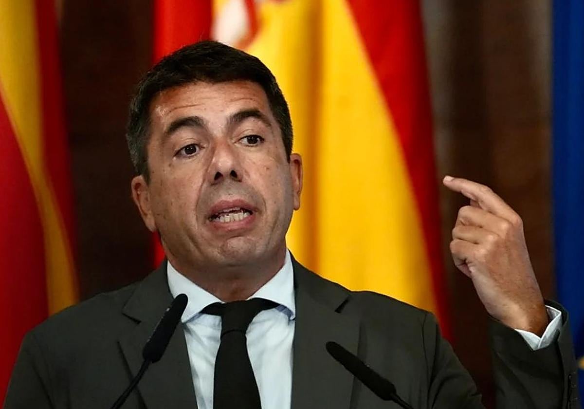 Siguen las contradicciones en la gestión de Mazón durante la dana: acompañó a la periodista a un aparcamiento tras comer en El Ventorro