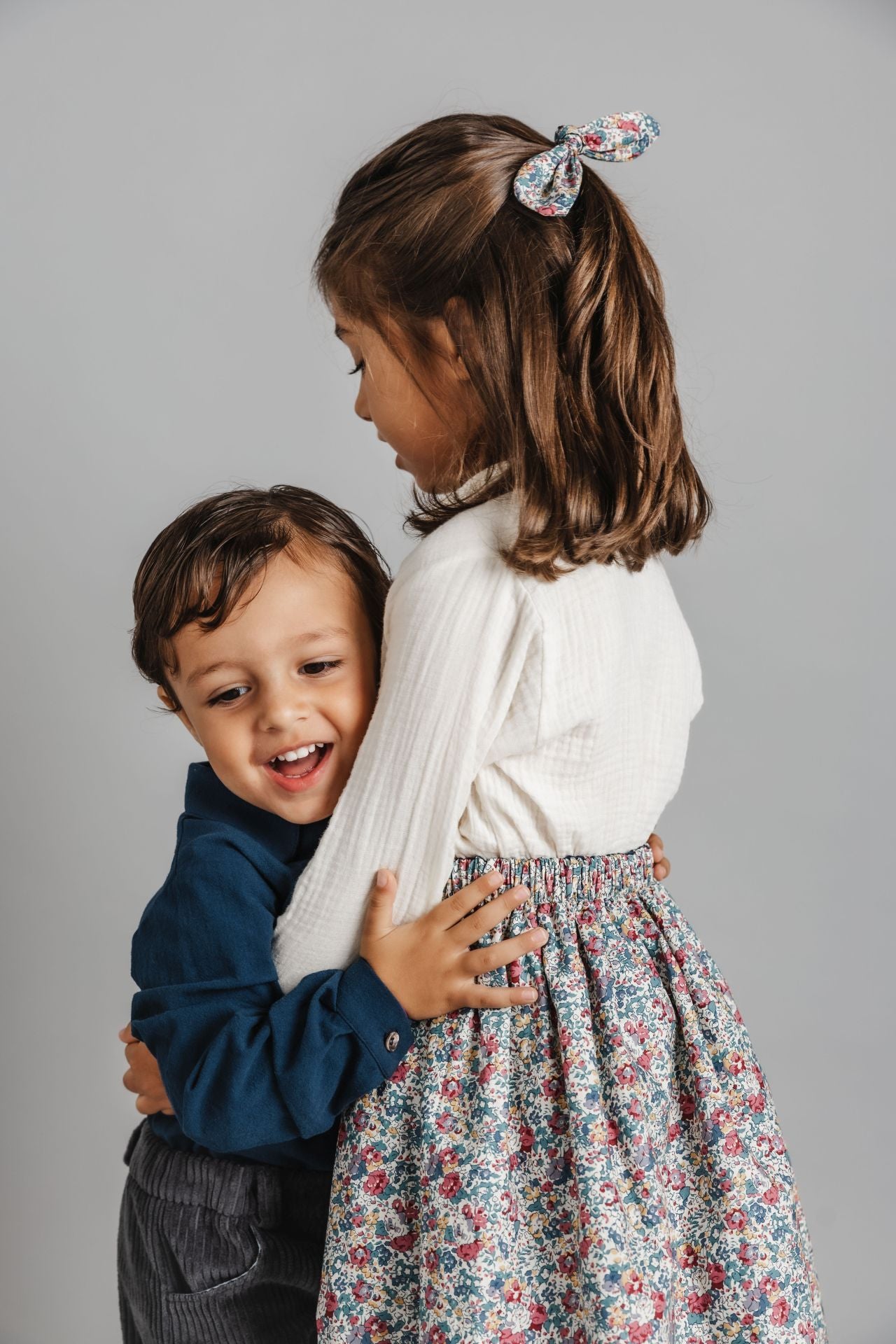 Maite y Ainara, las madres del colegio Europa de Getxo que han creado una firma infantil para vestir a los niños con estilo