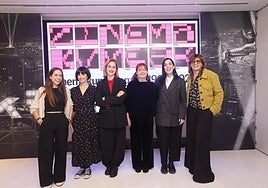 Sara Blanco, Paula Iglesias, Marta Gómez, Ana Gutiérrez, Alauda Ruiz de Azúa y María Ripoll.
