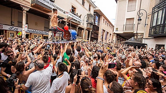 El curioso motivo por el que adelanta su celebración un popular festival frecuentado por vascos