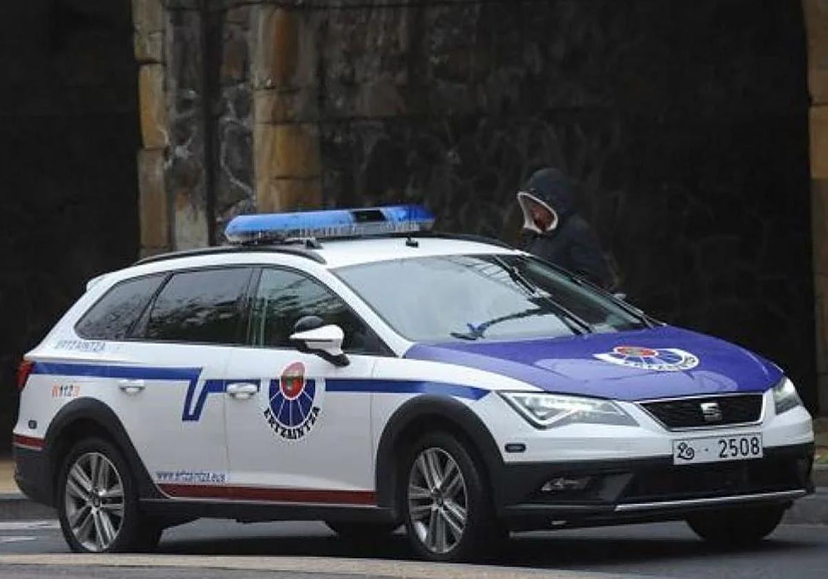 Detenido tras intentar robar en un centro comercial de Barakaldo y amenazar a un empleado con una pistola de aire comprimido