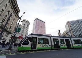 La prolongación del tranvía por Autonomía y Hurtado de Amézaga debe esperar