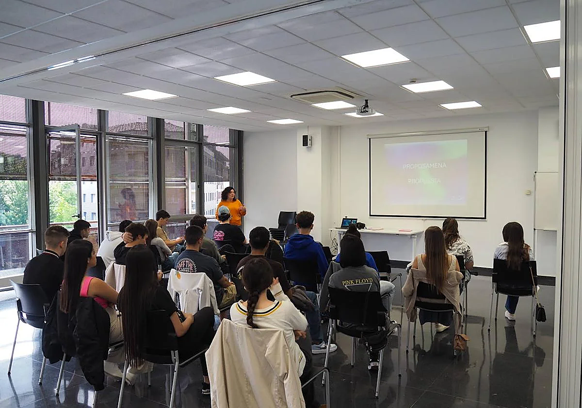 Con la llegada de la Navidad se prevé un aumento de actividades, lo que abrirá nuevas posibilidades laborales a los jóvenes.