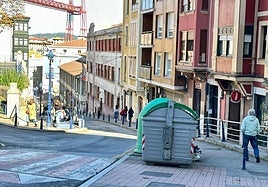 La villa jarrillera cuenta con varias zonas con recogida neumática y también contenedores tradicionales.