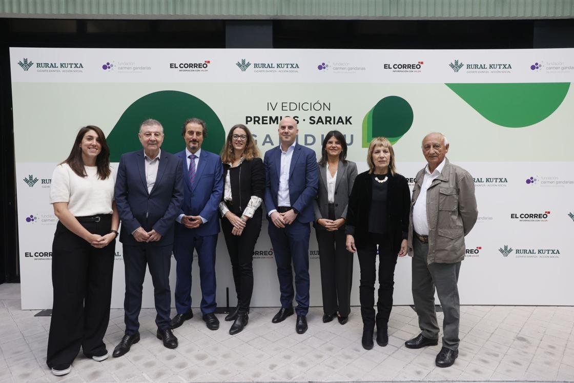 Itxaso Salaberria, Mikel Pulgarin, Carlos Abuin, Iratxe Sainz, Javier Martínez, Amaia Ruiz, Bego Inchaustegui y Rubén Las Hayas.