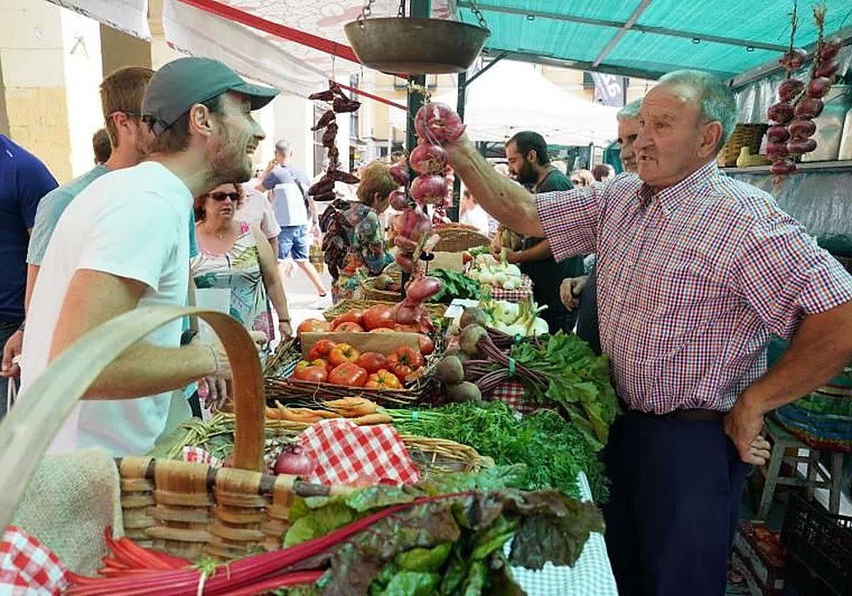 El mercado de San Lorenzo, una de las pocas citas permitidas hasta ahora.