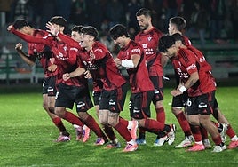 Repetir hoy esta imagen que se dio el pasado miércoles en la provincia leonesa será una buena señal para el mirandesismo.