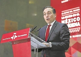 Albares reconoce el dolor y la injusticia de la conquista y Sheinbaum celebra el «primer paso»