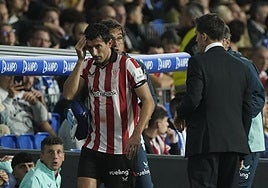 Vivián se hizo una breca en un choque con Laporte