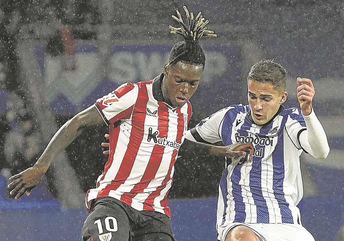 Nico Williams entró en la segunda parte en Anoeta.