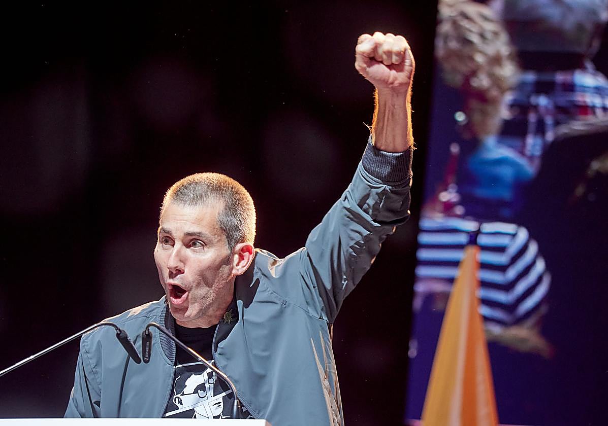 Formar «cuadros políticos» para un «movimiento» que controla Bildu