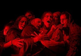 'Nor Naizen Baneki' antzezlanaren promozio irudi bat.