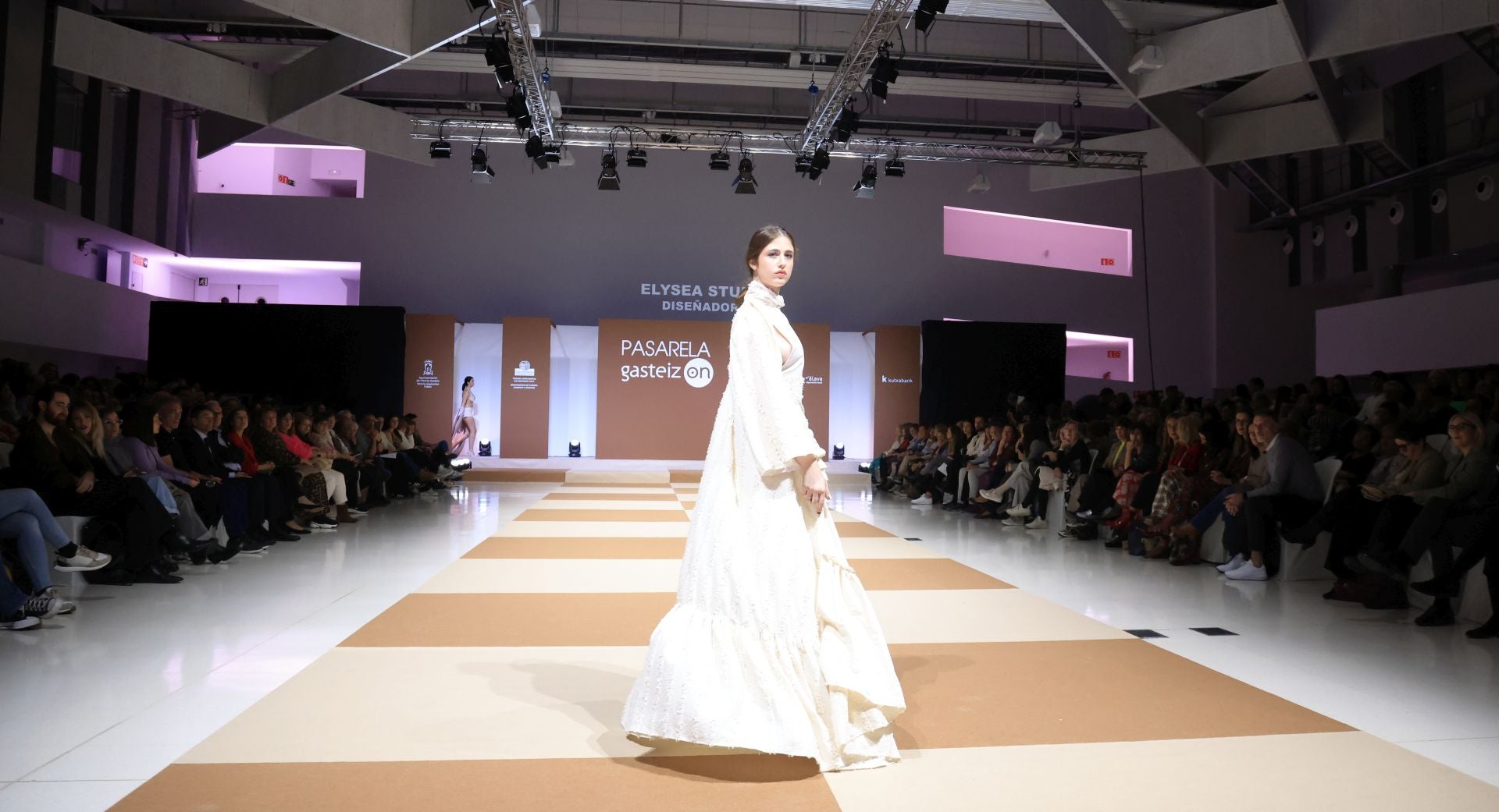 El desfile de la diseñadora vitoriana Eva Gómez en la pasarela Gasteiz On