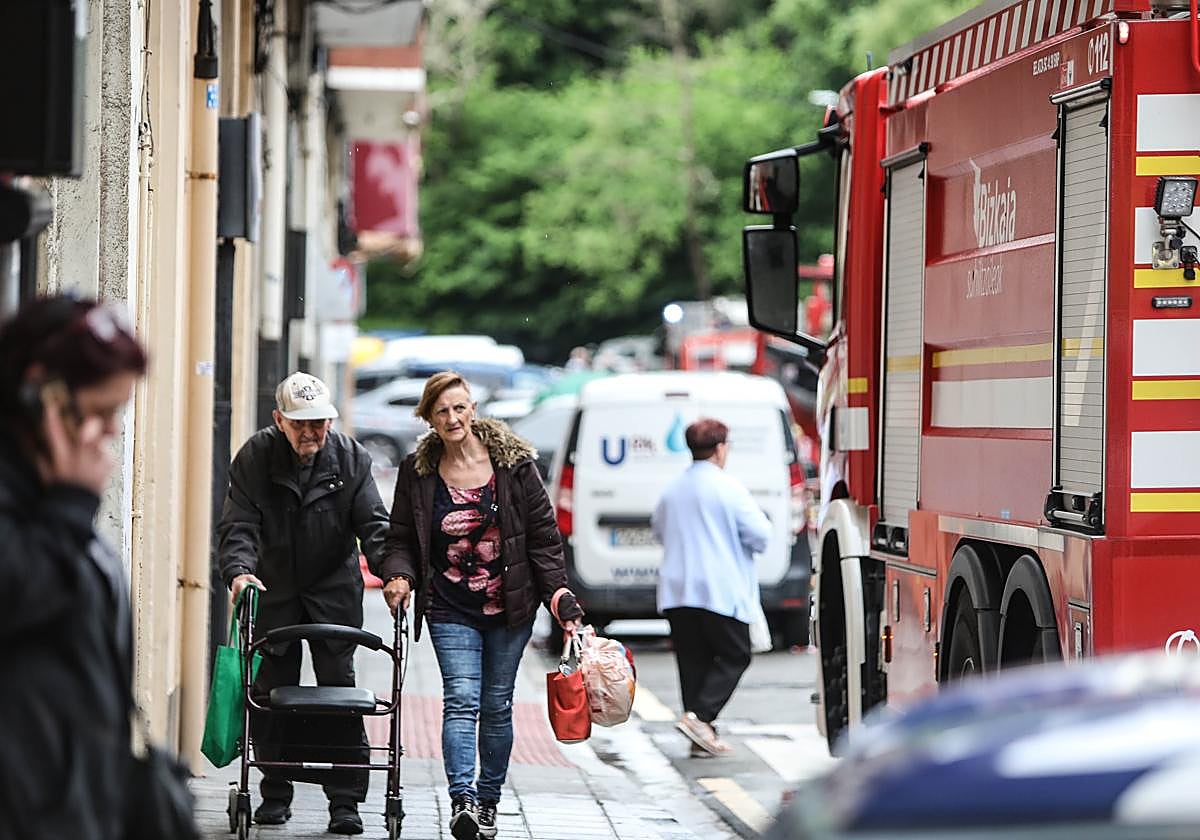 Incendio en la calle Artike de Bermeo