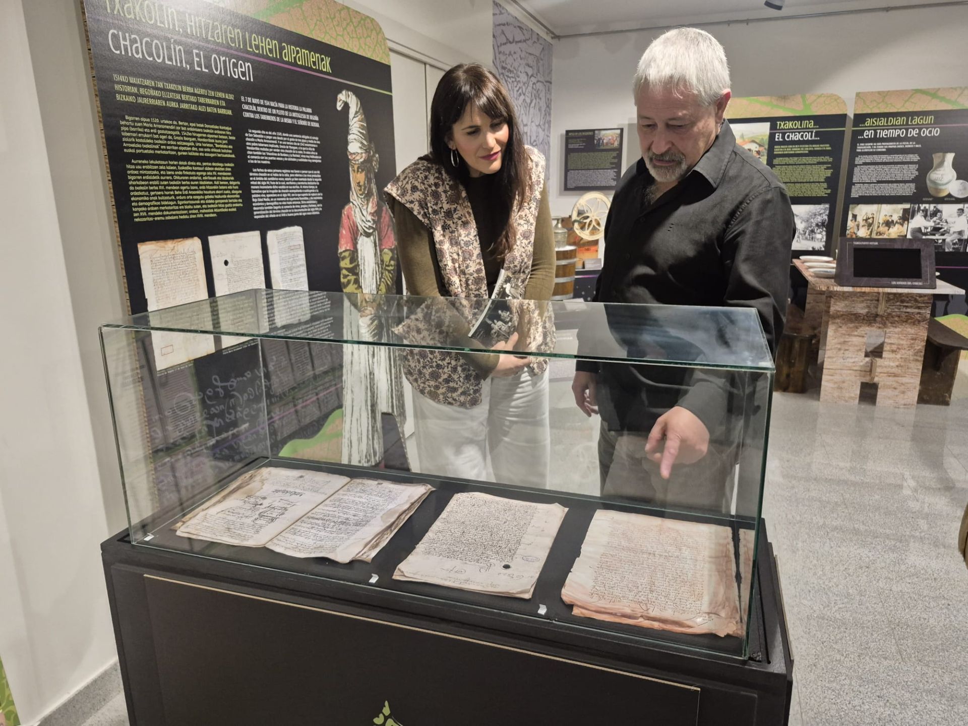 Exposición del Chacolín en Bakio