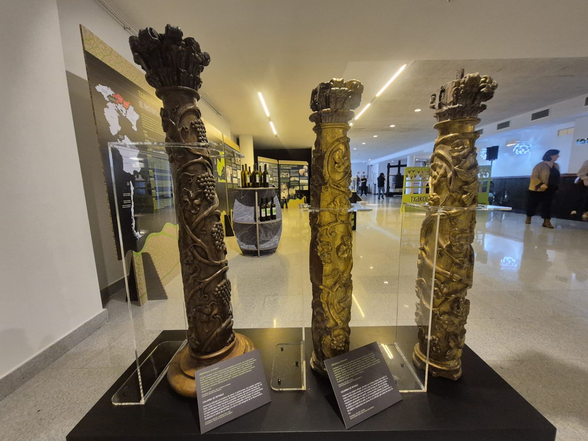 Exposición del Chacolín en Bakio