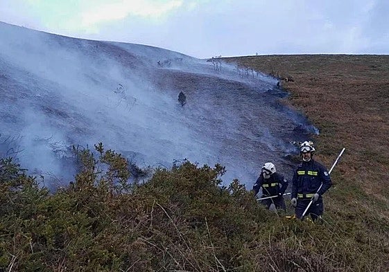 El incendio que arrasó 33 hectáreas en Elgea se originó por la acción humana
