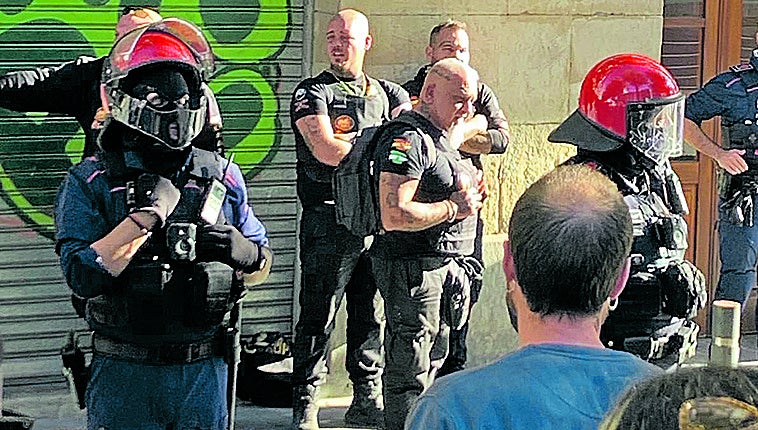 Un exetarra contrata a Desokupa para recuperar su vivienda en Bilbao