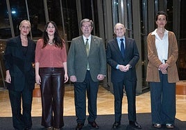 Miren Arzalluz, Leixuri Arrizabalaga, Juan Mari Aburto, Gorka Martínez y Marta Blávia.