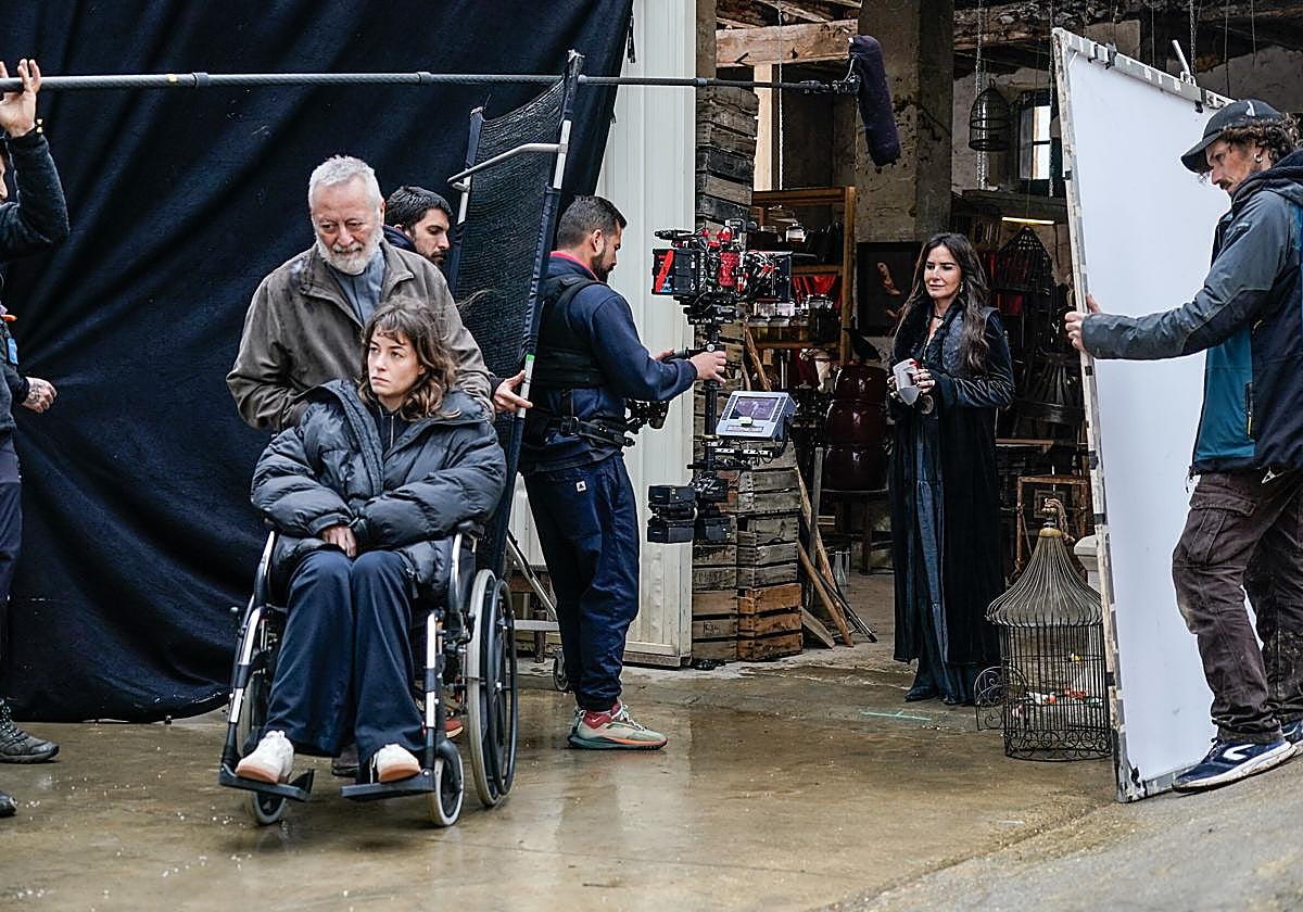 Rodaje el año pasado en Apellániz de 'La coleccionista', una de las series más vistas en Amazon Prime.