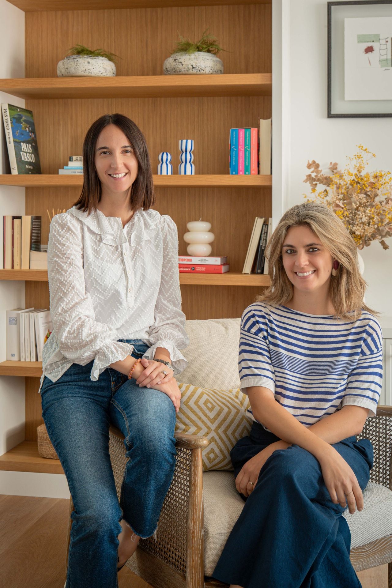 De espacio cerrado a hogar luminoso: la metamorfosis de un piso en Bilbao para una familia con dos niños