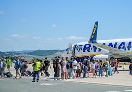Ryanair plantea crecer un 17% en Vitoria si Aena congela sus tasas