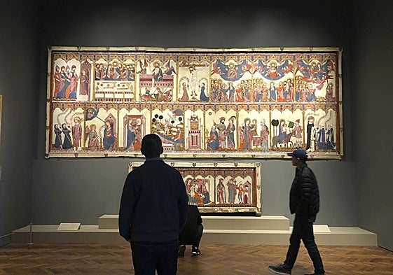 El retablo de Quejana ocupa un lugar prominente en el Instituto de Arte de Chicago.