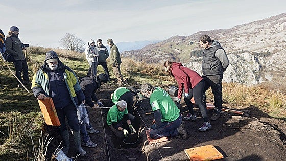 Encuentran restos óseos de combatientes de la Guerra Civil en Saibigain