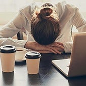 Conversación de WhatsApp entre la empleada y su jefe.