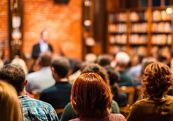 Euskal Herri osoko 19 dendatan, Durangoko Azokan eskuragarri egongo diren liburu berrien aurkezpenak egingo dira.