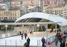 Pista de hielo y tobogán de Navidad en Bilbao: dónde comprar las entradas, precios, horarios...