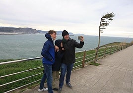 Día de viento sur en La Galea (Getxo)