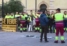 Seguirán con las concentraciones diarias a la espera de que la empresa confirme sus intenciones.