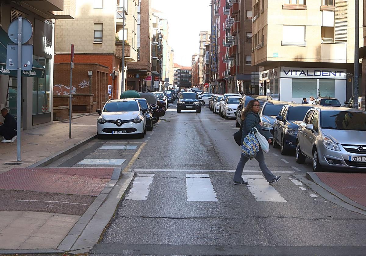 Este tramo de Alfonso VI se convertirá en azul en ambos lados de la calle.