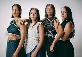 Alaitz Escudero, Garazi Otaegi, Irati Gutiérrez y Leire Etxezarreta.