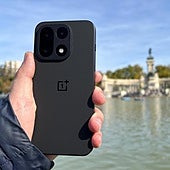 Probamos el OnePlus 15: una batería de 7.300 mAh para olvidarse del cargador durante cuatro días