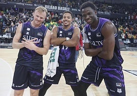 Frey, Pantzar y Bagayoko celebran el arrollador triunfo ante el Casademont Zaragoza en Miribilla