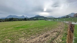 Está previsto acondicionar entre 30 y 50 parcelas en Eguzkitza.