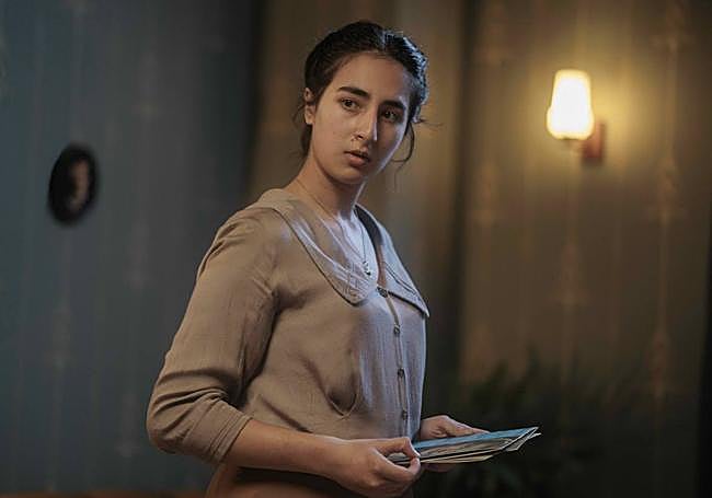 Ana Saavedra da vida a una joven Montserrat Caballé.