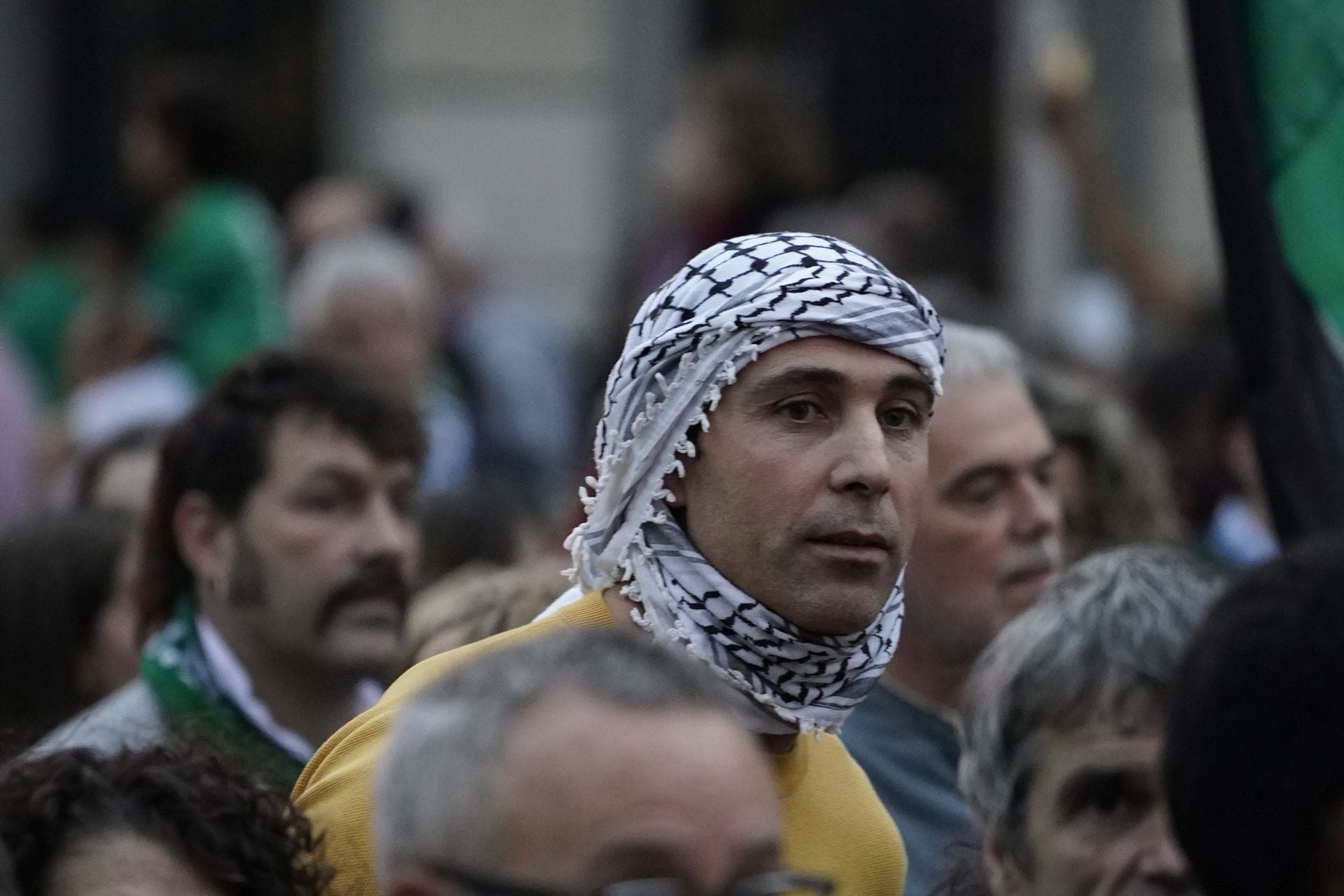 Las mejores imágenes de la fiesta por Palestina en Bilbao previas a los incidentes