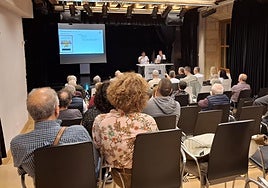 La convocatoria de la manifestación se deceidió en la reunión abierta del pasado jueves.