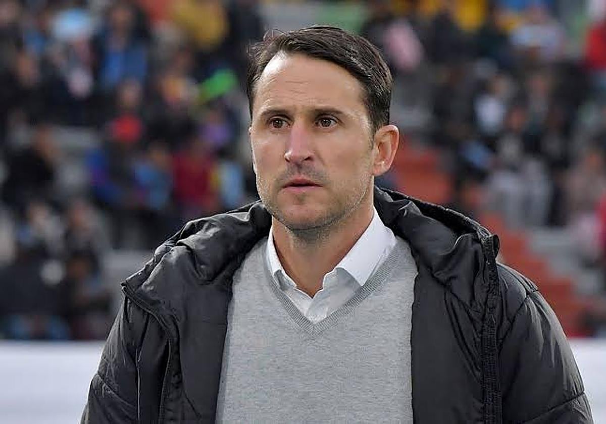 El preparador donostiarra vive los partidos con la máxima tensión y concentración.