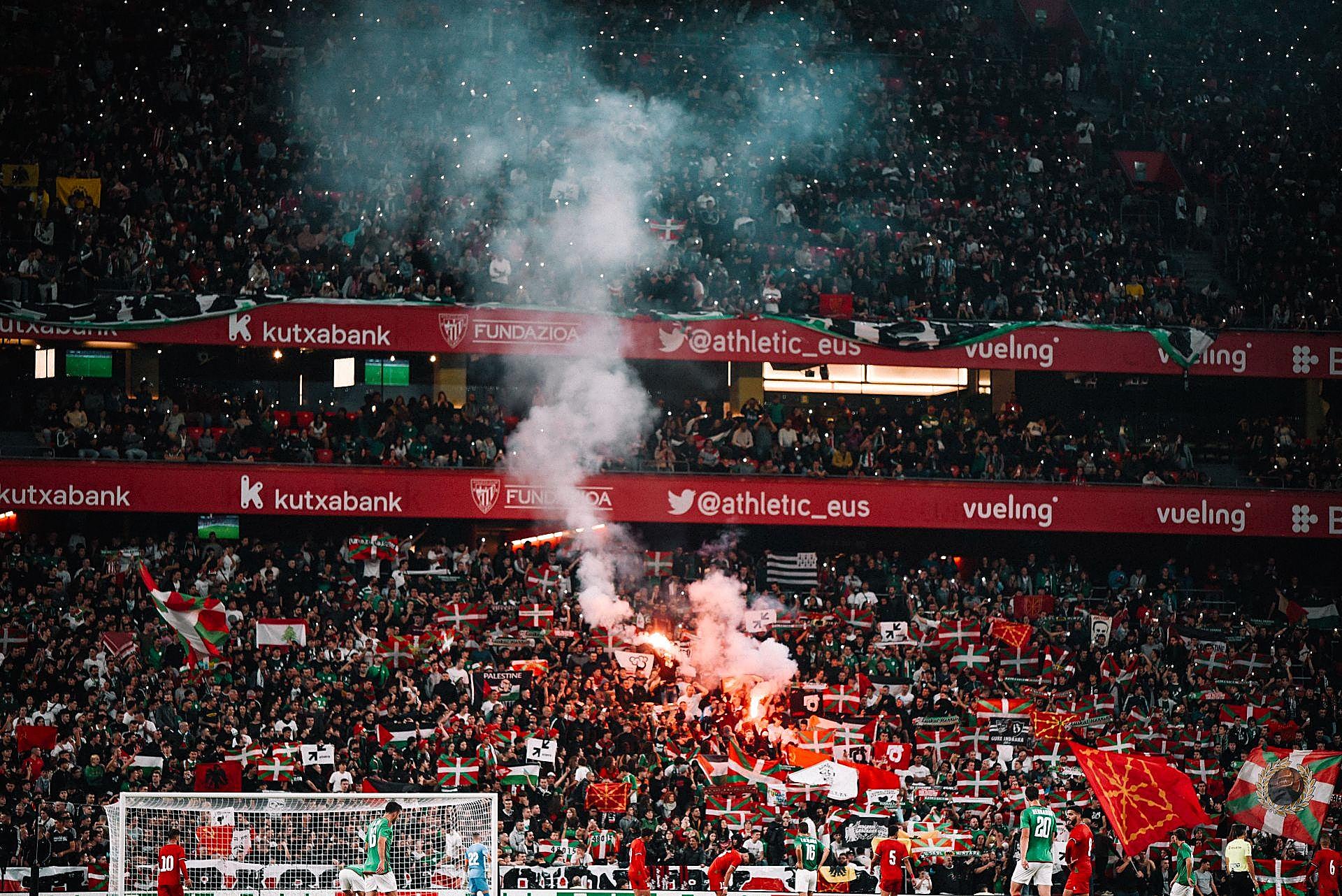 Las bonitas imágenes que nos deja el Euskadi-Palestina en San Mamés