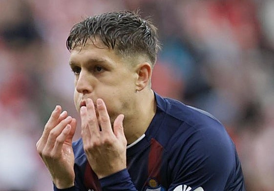 Corpas se sopla los dedos de las manos a modo de celebración de su segundo tanto del curso.