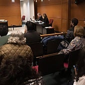 Los acusados declaran que se limitaron a «rezar en bajo» frente a la clínica abortista de Vitoria