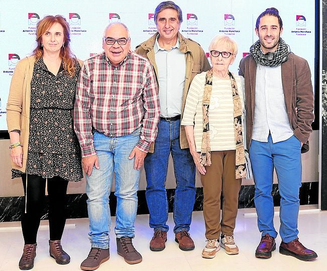 Laura Cabezas, Juan Cruz Baranda, Juan Antonio Arrieta, Begoña Martínez y Txomin Zabala.
